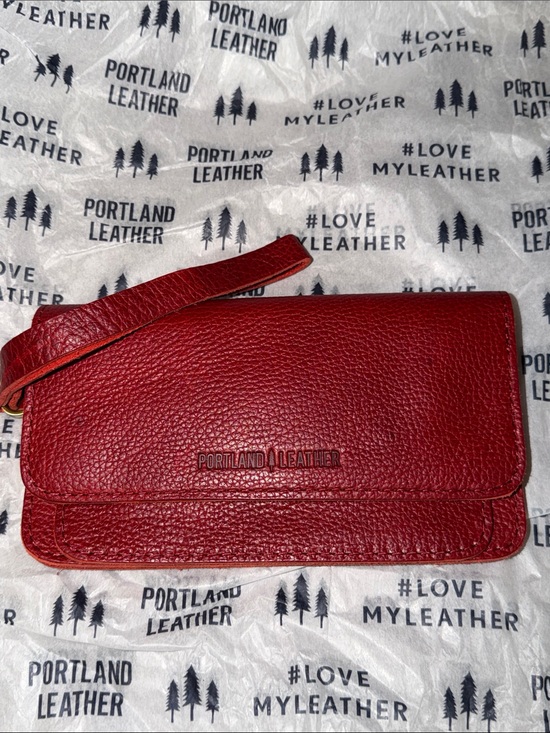Portland Leather Handbags - NEW Portland Leather Lily Wristlet in Chili Red org$120 (AP)